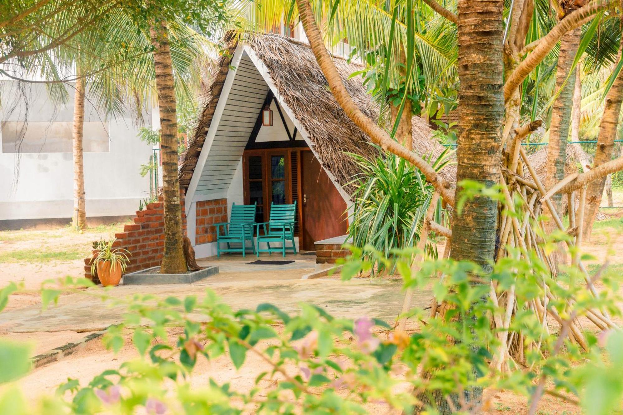 Harmony Beach Resort Tangalle Exteriör bild