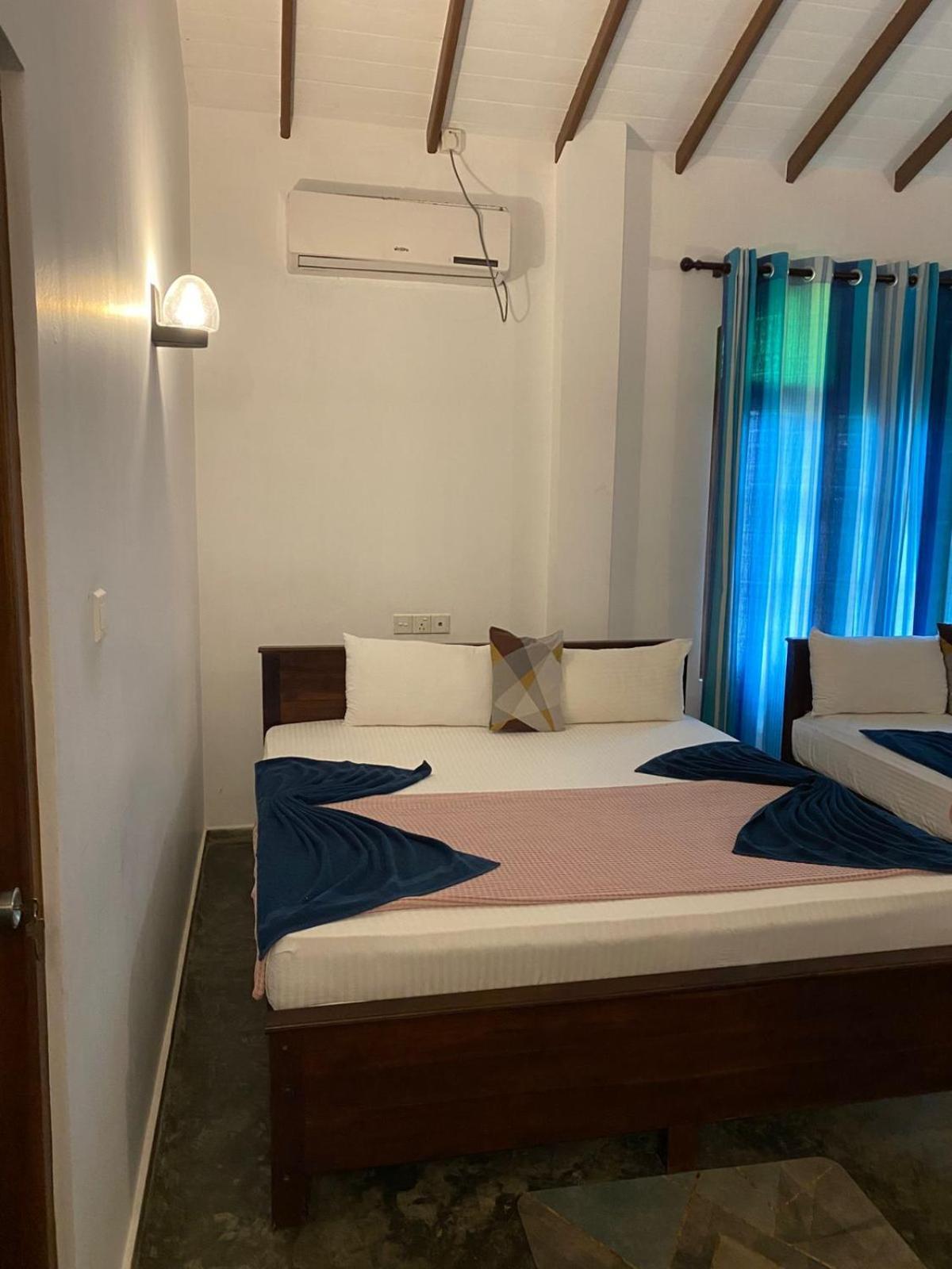 Harmony Beach Resort Tangalle Exteriör bild